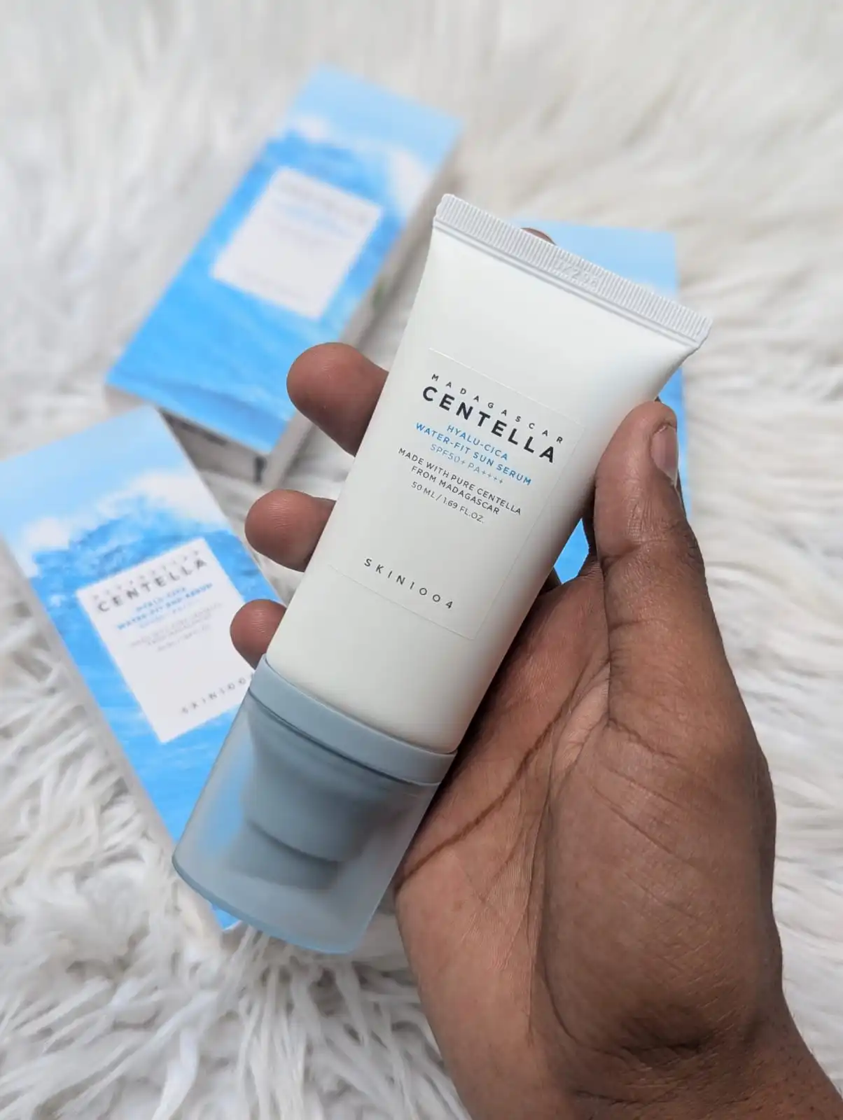 SKIN1004 Madagascar Centella Hyalu-Cica Water-Fit Sun Serum thumbnail 4